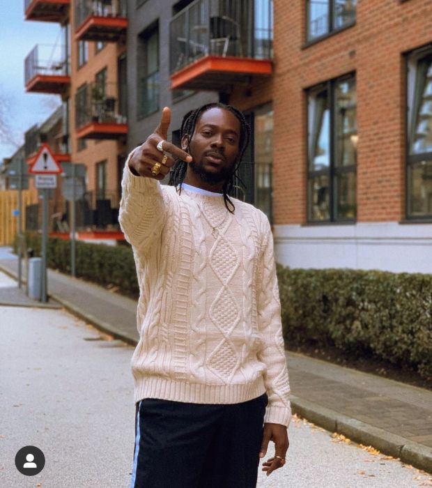 Adekunle Gold Criticizes US Embassy In Nigeria After Visiting US Embassy In UK 18