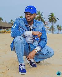 Kizz Daniel Shows Off His Fleet Of Cars 11