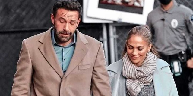 Ben Affleck upset over paparazzi on his honeymoon with Jennifer Lopez 10