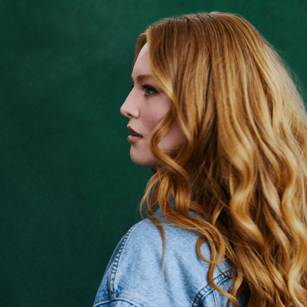 Freya Ridings – Face In The Crowd 1