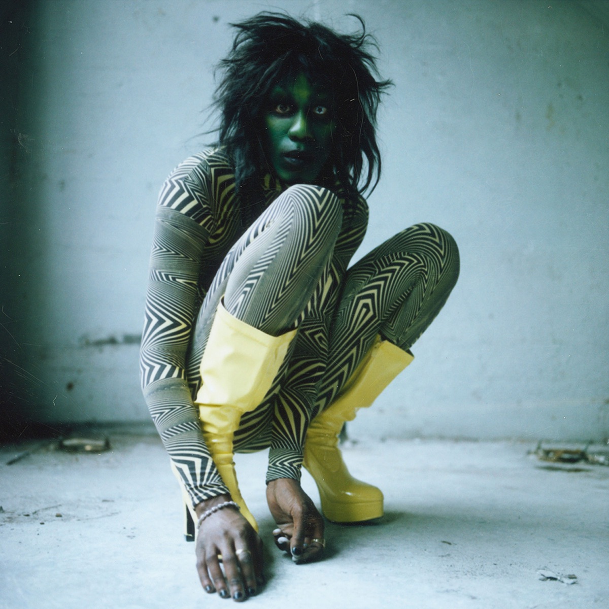 ALBUM: Yves Tumor – Praise A Lord Who Chews But Which Does Not Consume; (Or Simply, Hot Between Worlds) 2