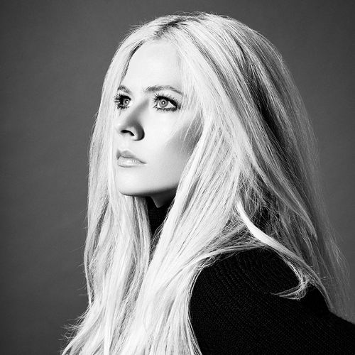 Avril Lavigne – Close 2