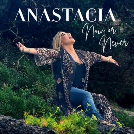 Anastacia – Now or Never 1