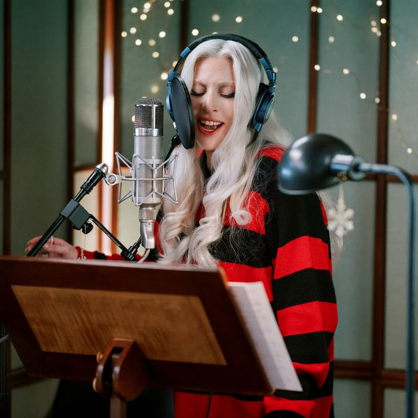 Lady Gaga Santa Claus Is Coming To Town Mp3